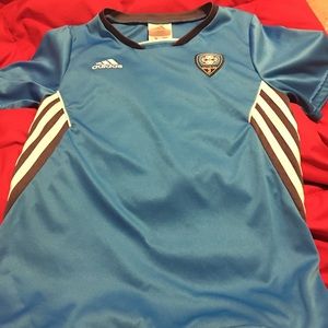 Adidas youth soccer shirt size 7
